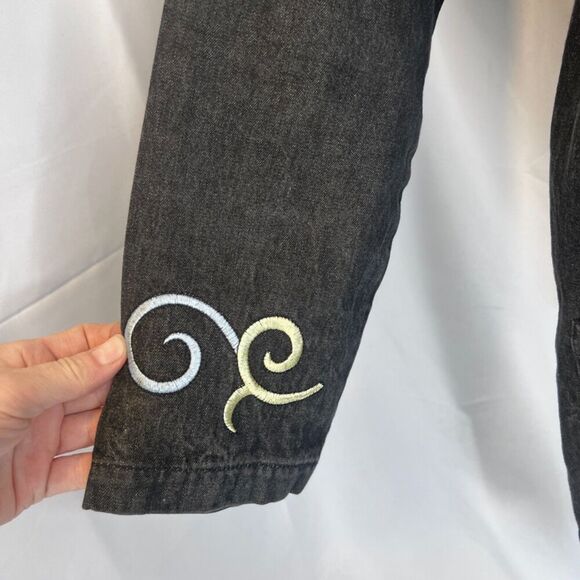 Denim & Co Black Button Front Denim Tunic Cotton Shirt Embroidered Size Small - Picture 3 of 10